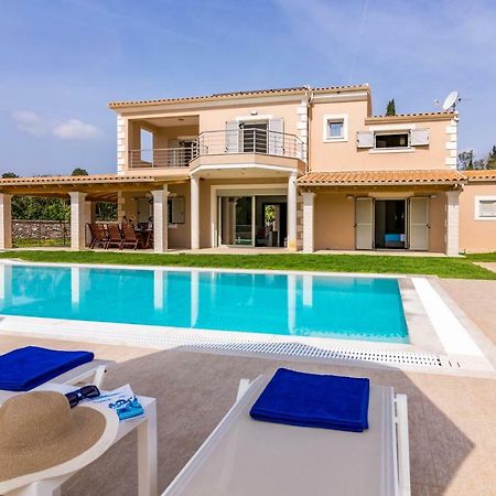 Villa Johnnie Pouládes Dış mekan fotoğraf