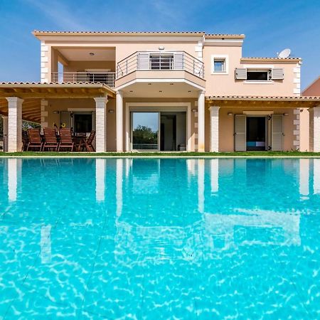 Villa Johnnie Pouládes Dış mekan fotoğraf