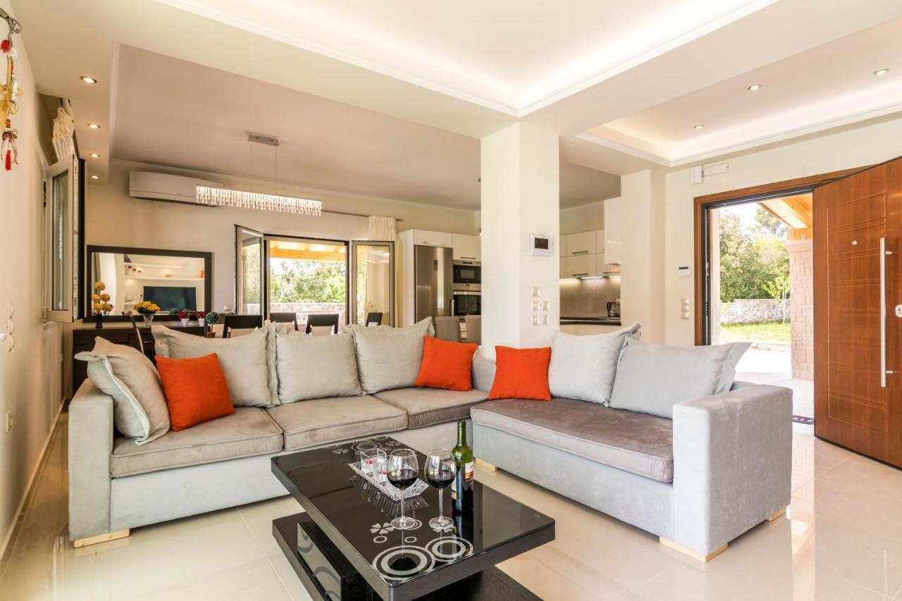 Villa Johnnie Pouládes Dış mekan fotoğraf