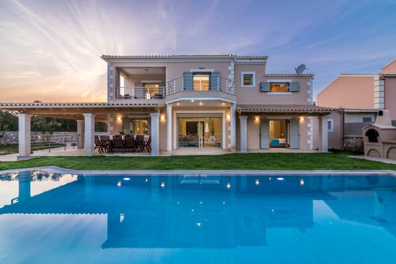 Villa Johnnie Pouládes Dış mekan fotoğraf